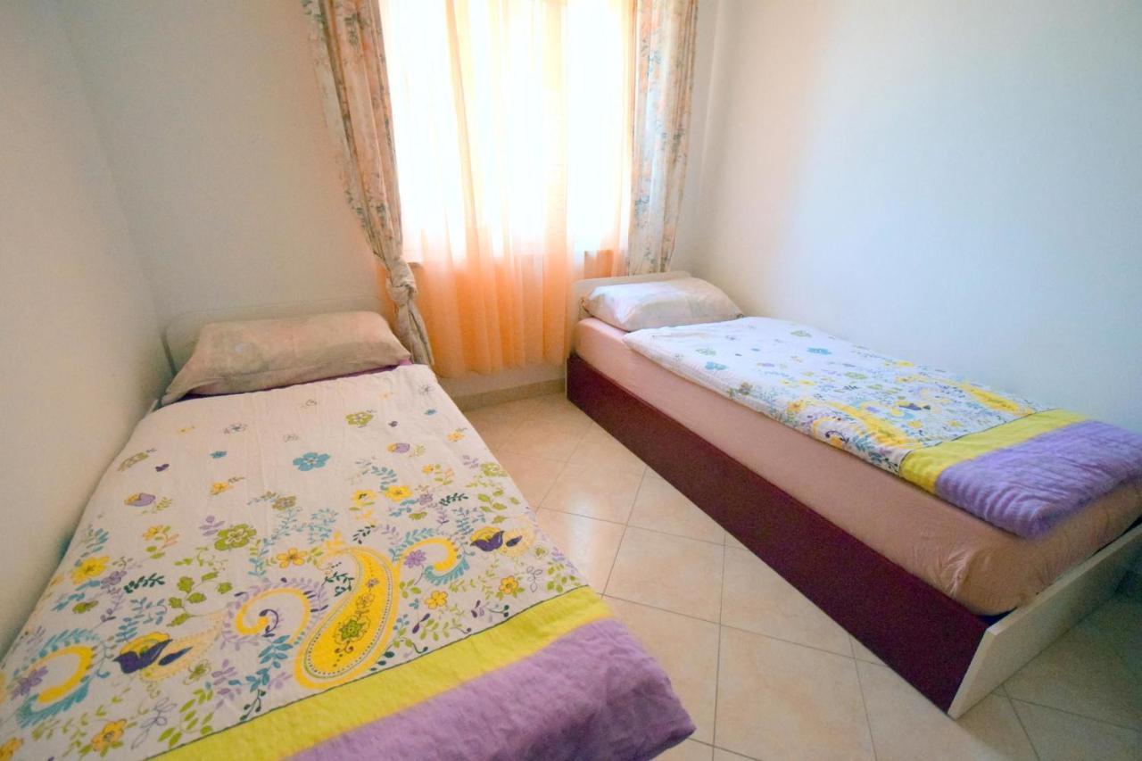 Apartments Gabrijel Malinska Ngoại thất bức ảnh