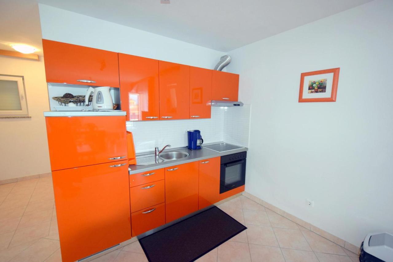 Apartments Gabrijel Malinska Ngoại thất bức ảnh