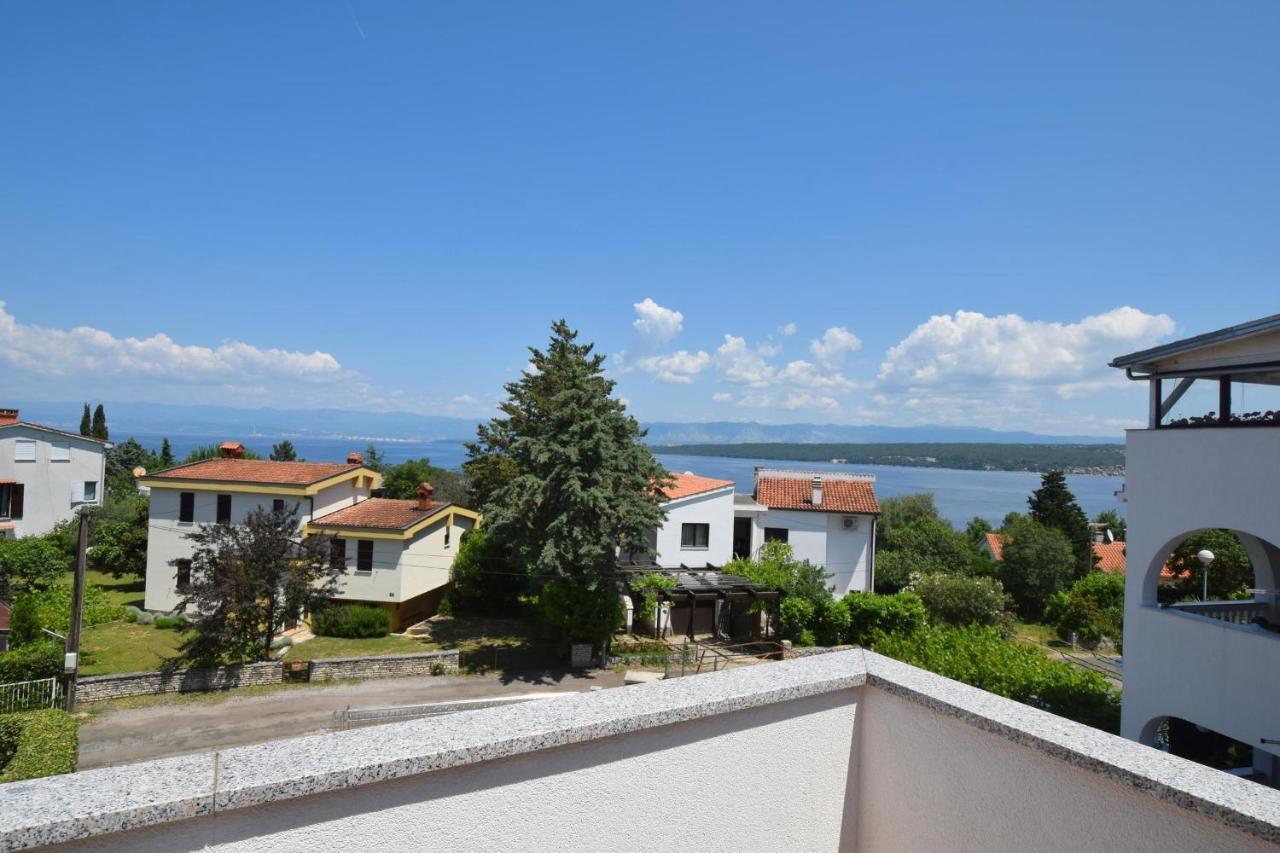 Apartments Gabrijel Malinska Ngoại thất bức ảnh